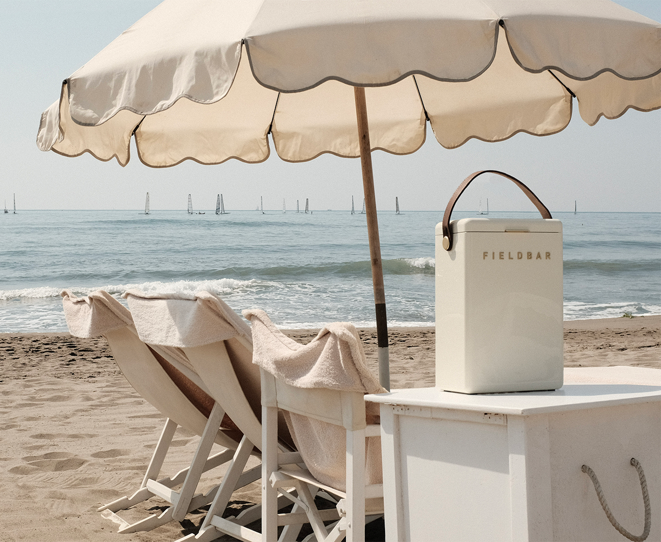 Drinks Box Safari White