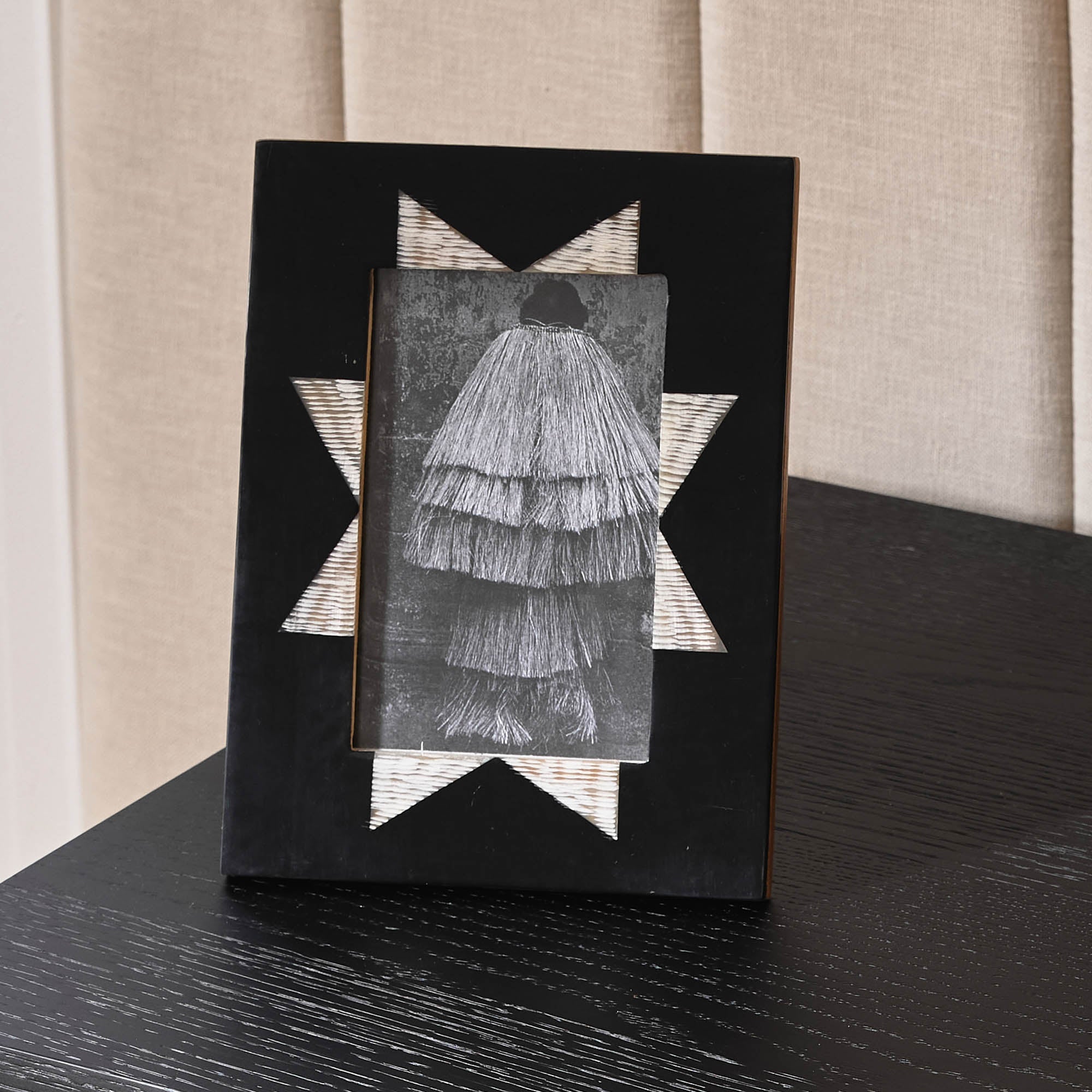 Jaya Photo Frame