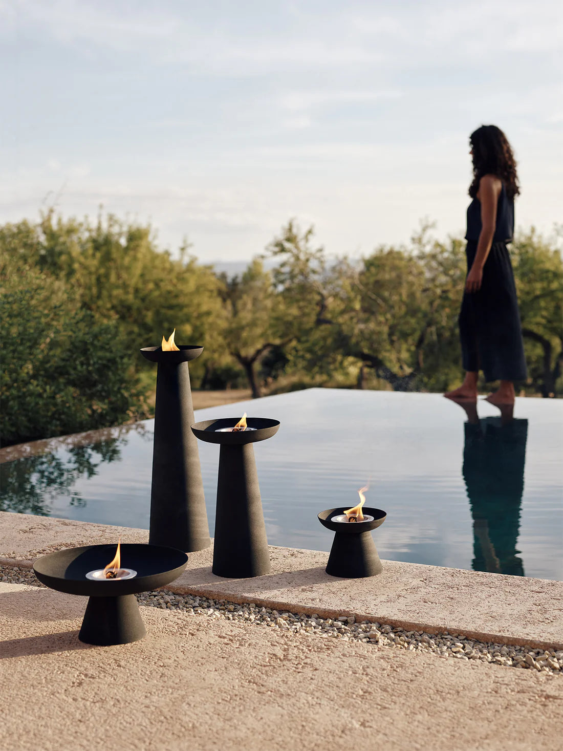 Meira Oil Lantern | Black
