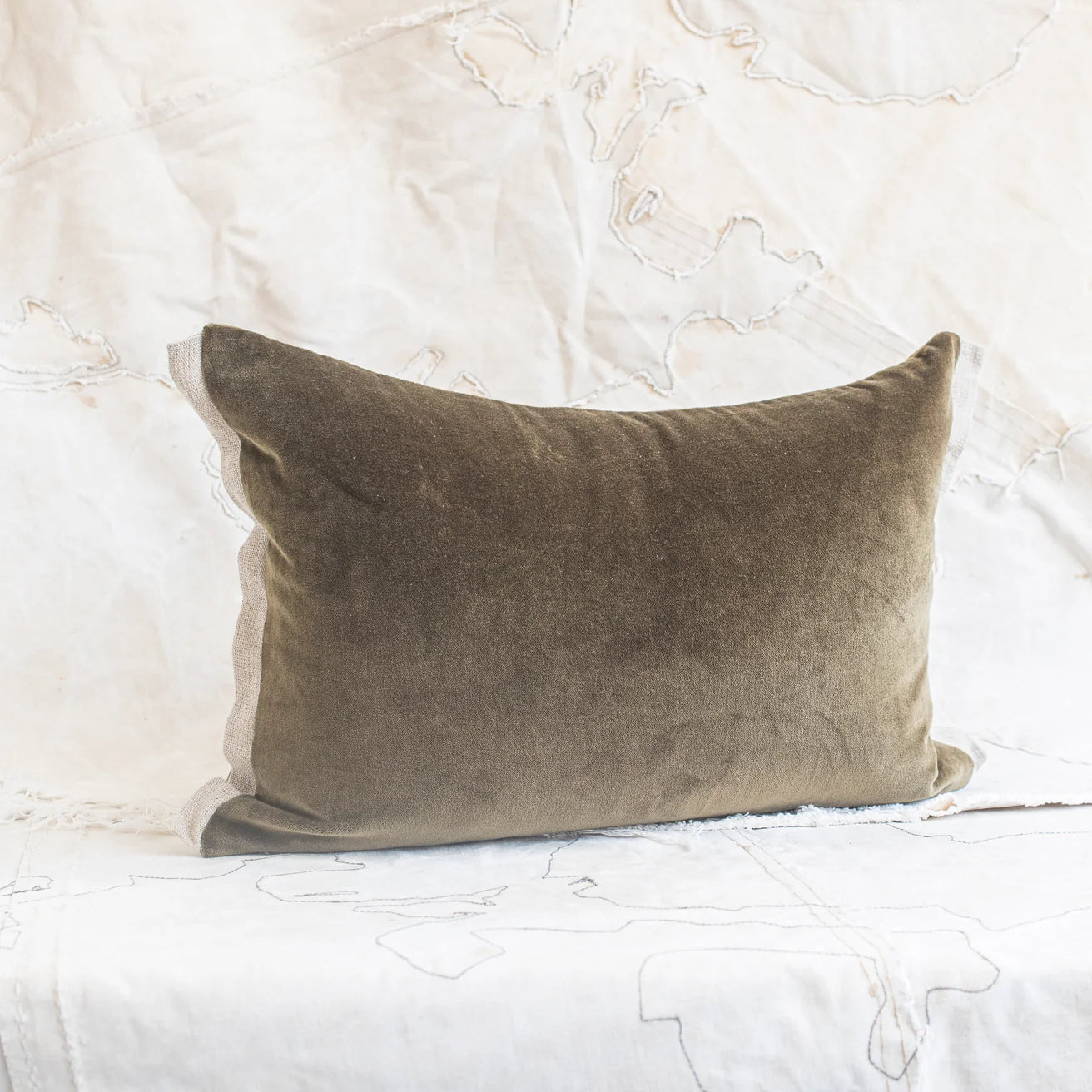 Medicis Cushion