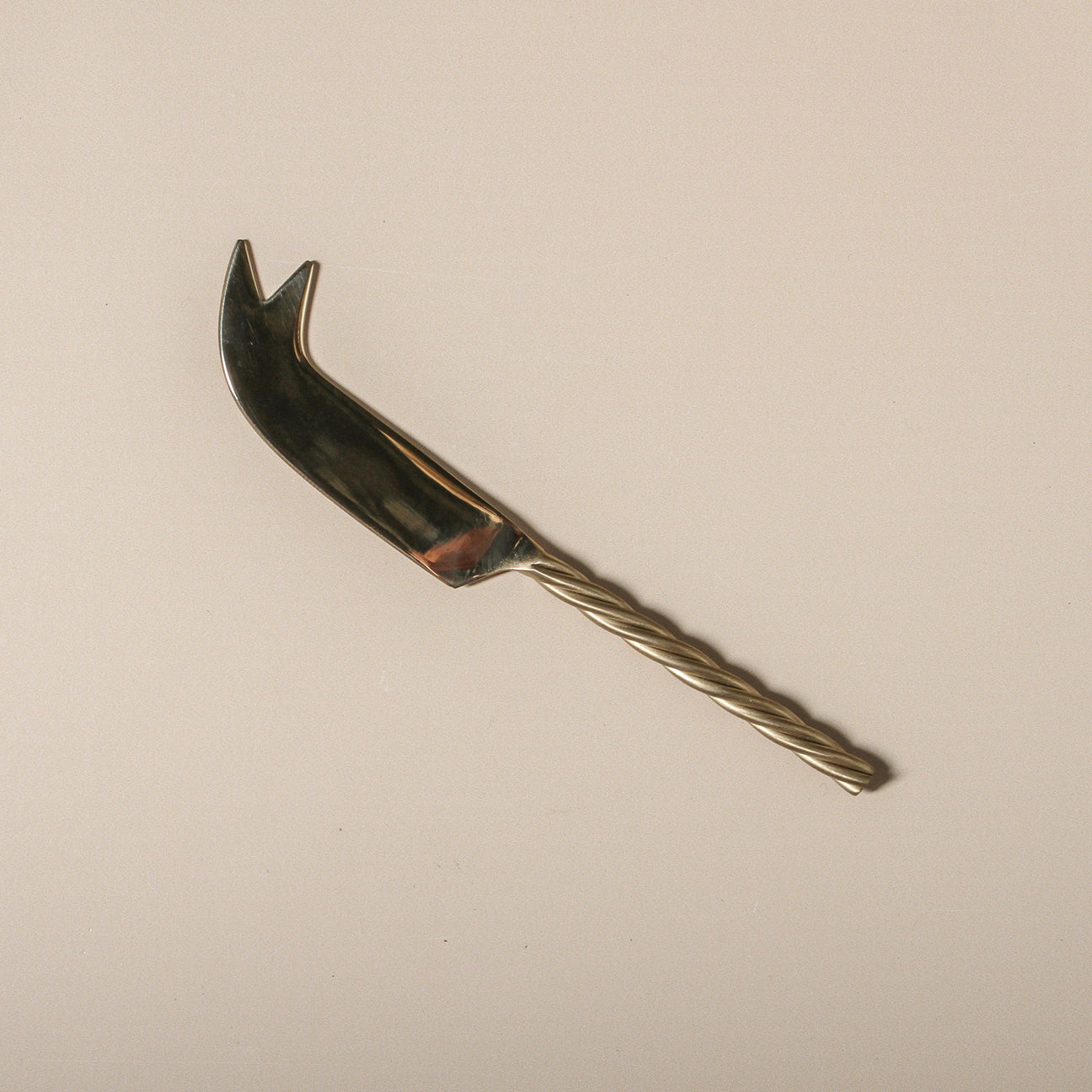 Spindle Cheese Knife