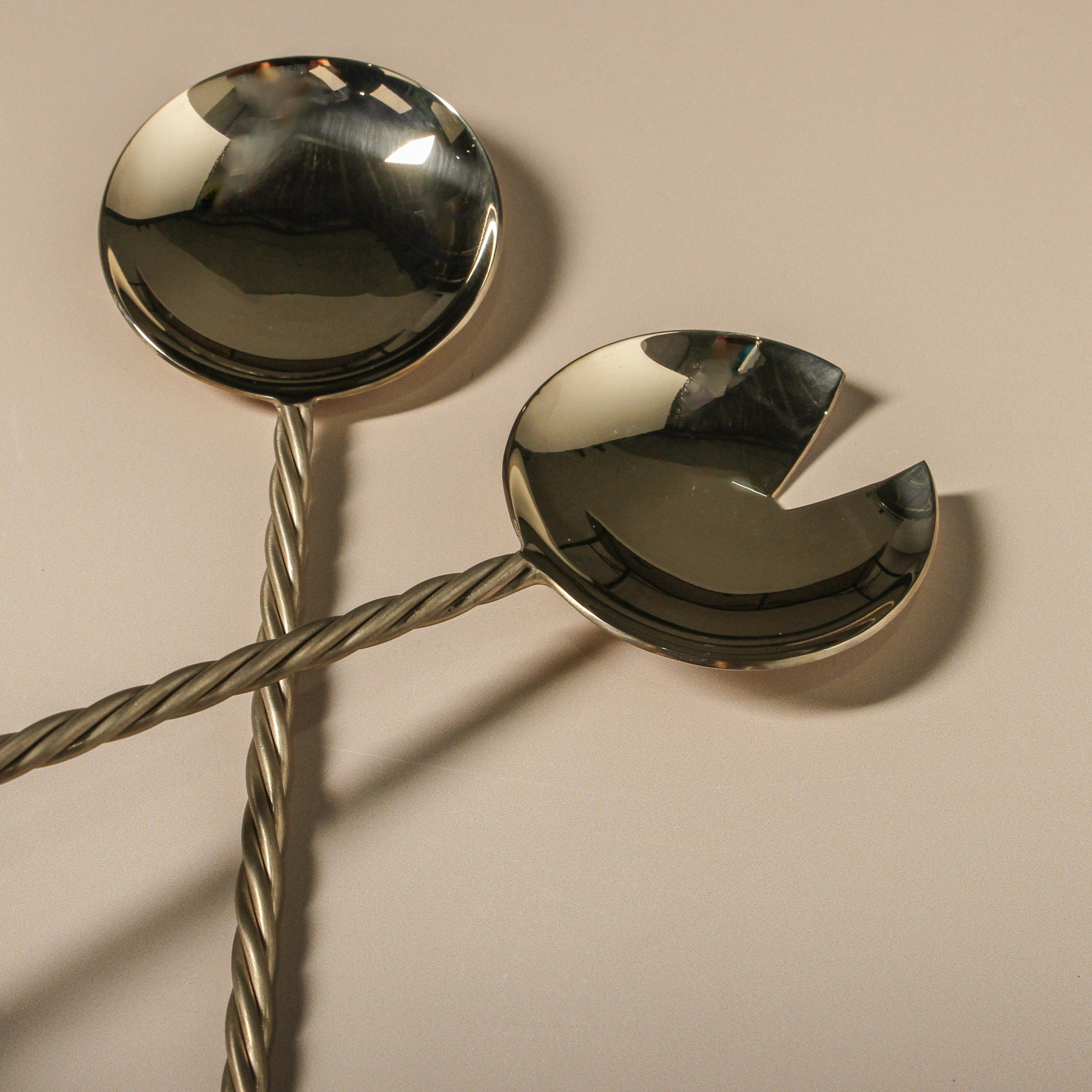 Spindle Salad Servers