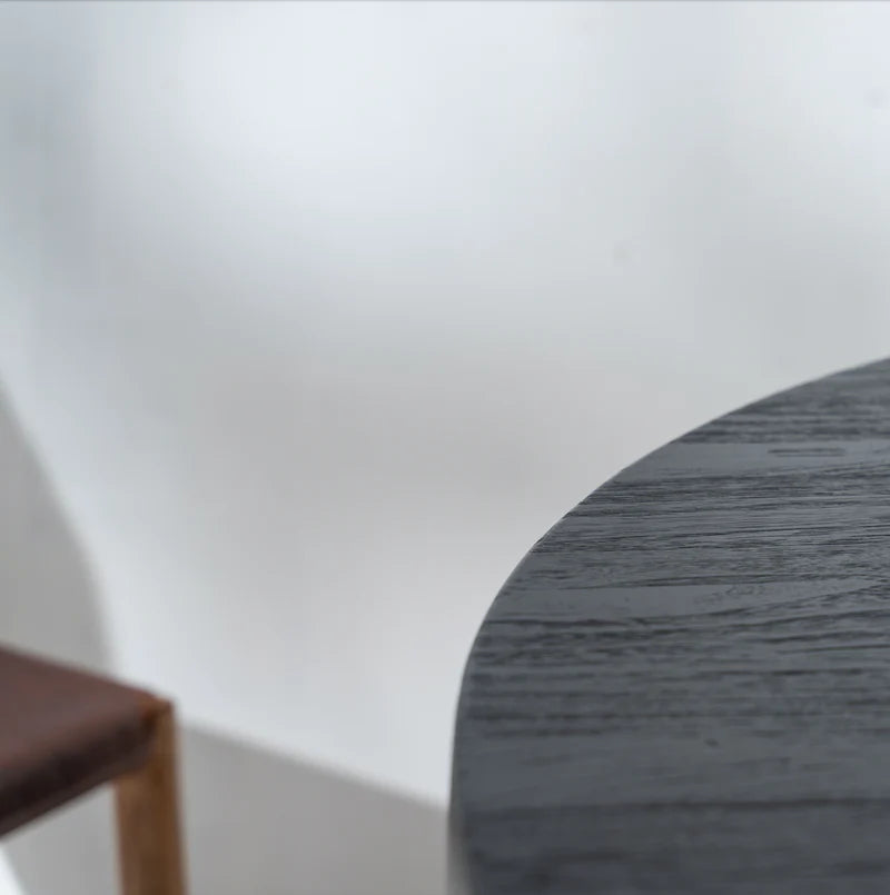 Avus Round Table | Black