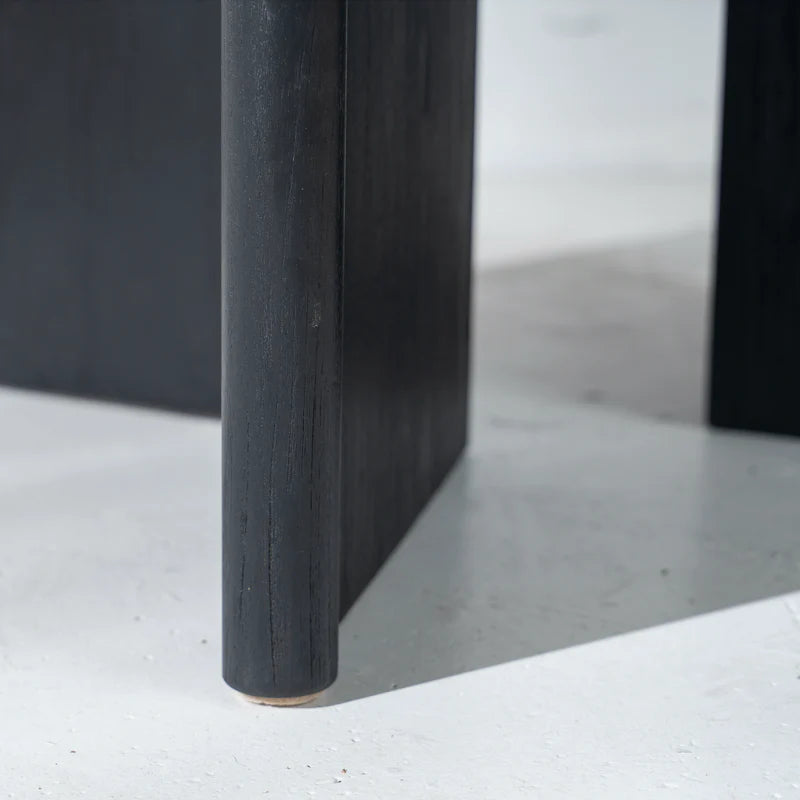Avus Round Table | Black