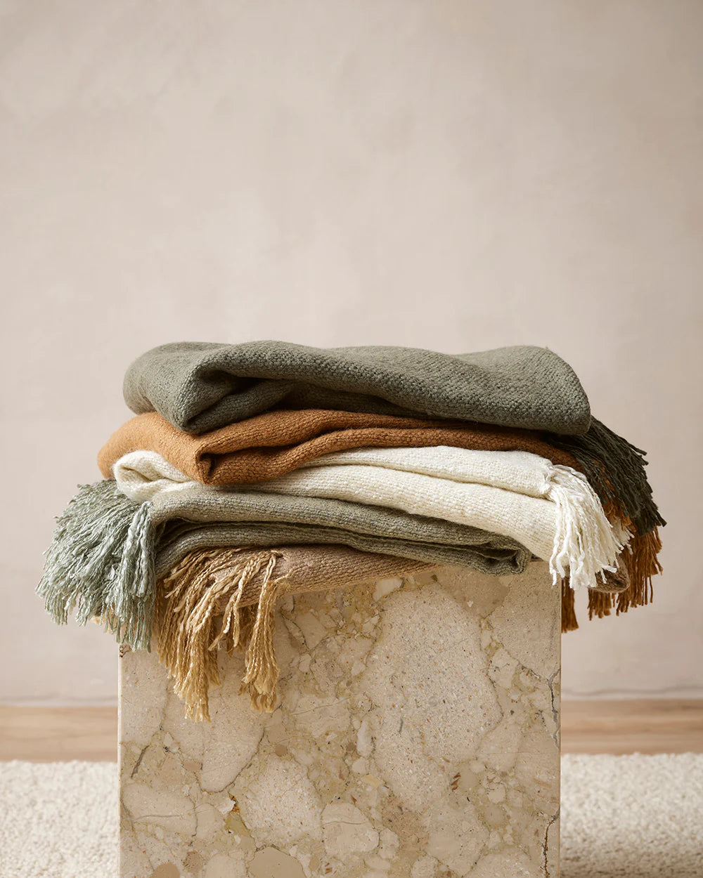 Richmond Throw |Putty
