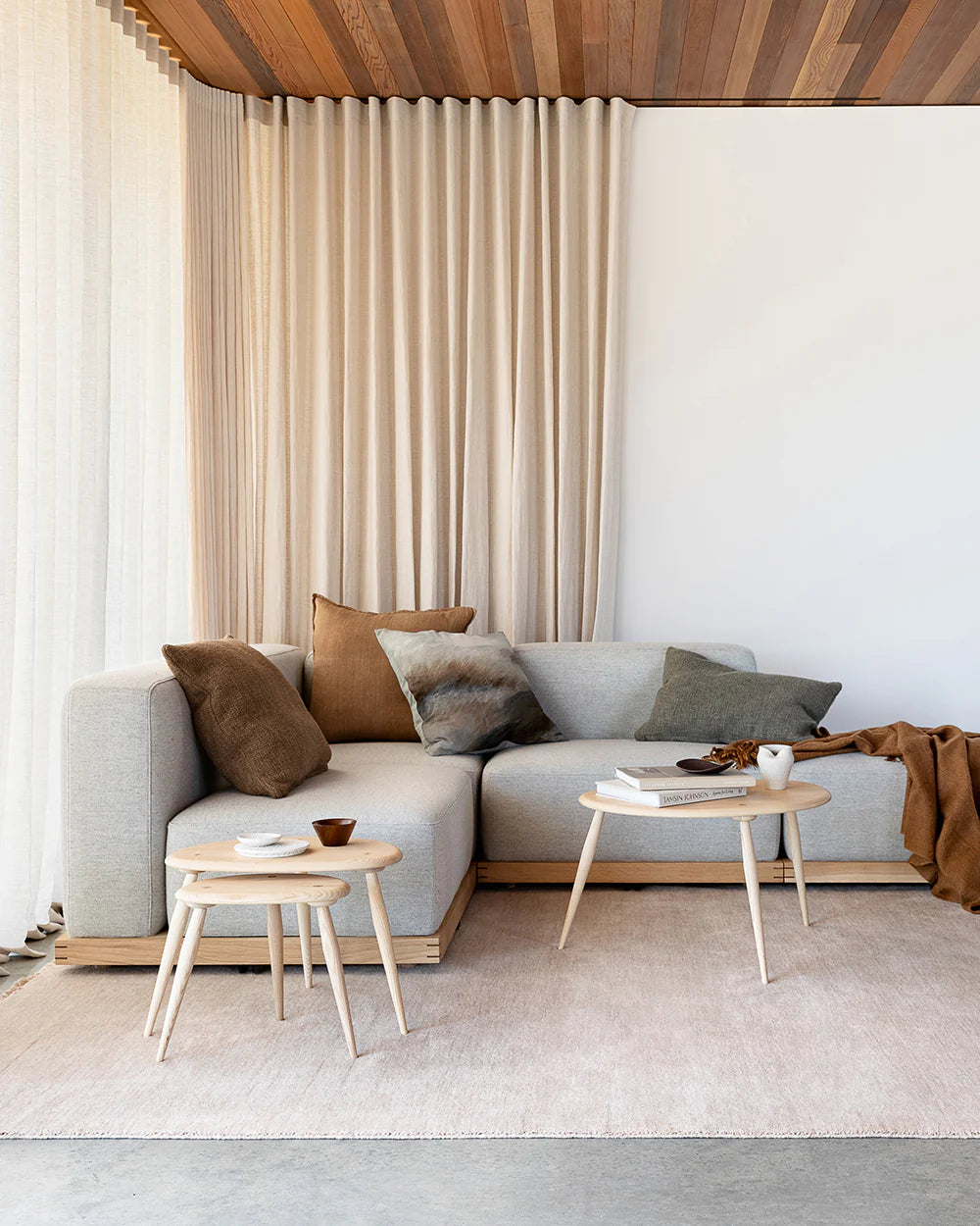 Sandringham Floor Rug | Cameo