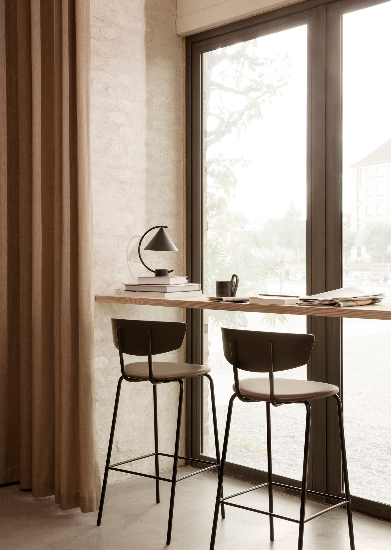 Meridian Lamp | Black