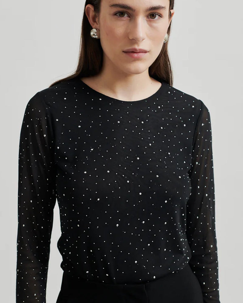 Edgy O-Neck Tee