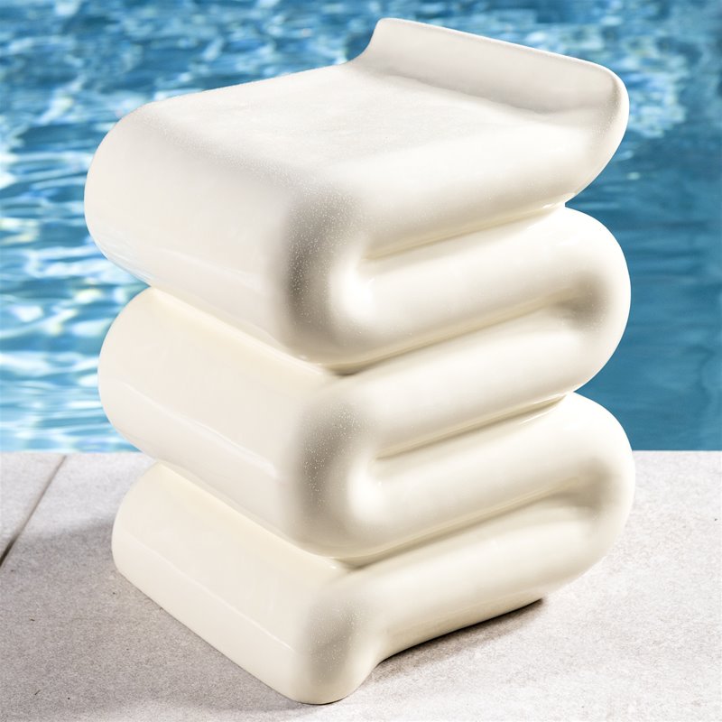 Pillar Whip | Off White