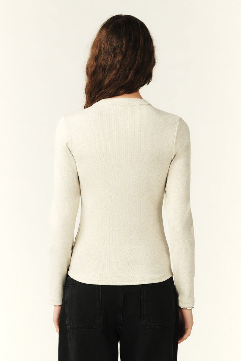 Casta Tee