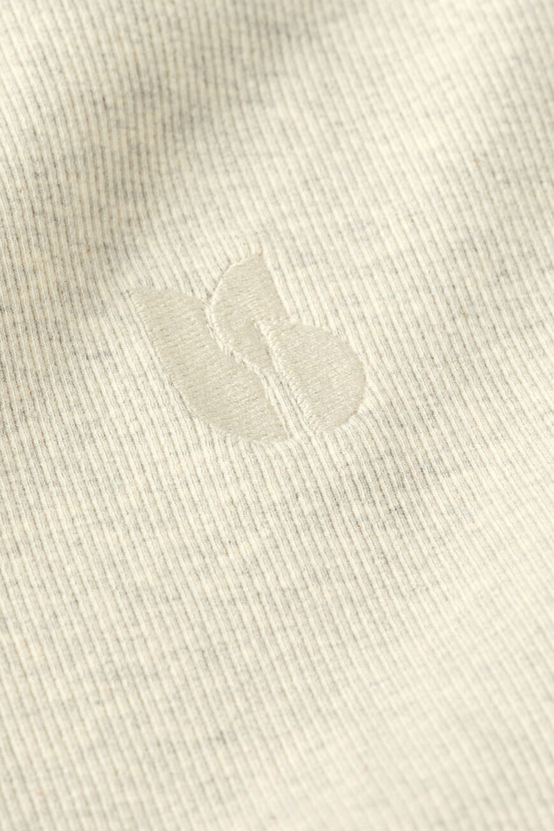 Casta Tee