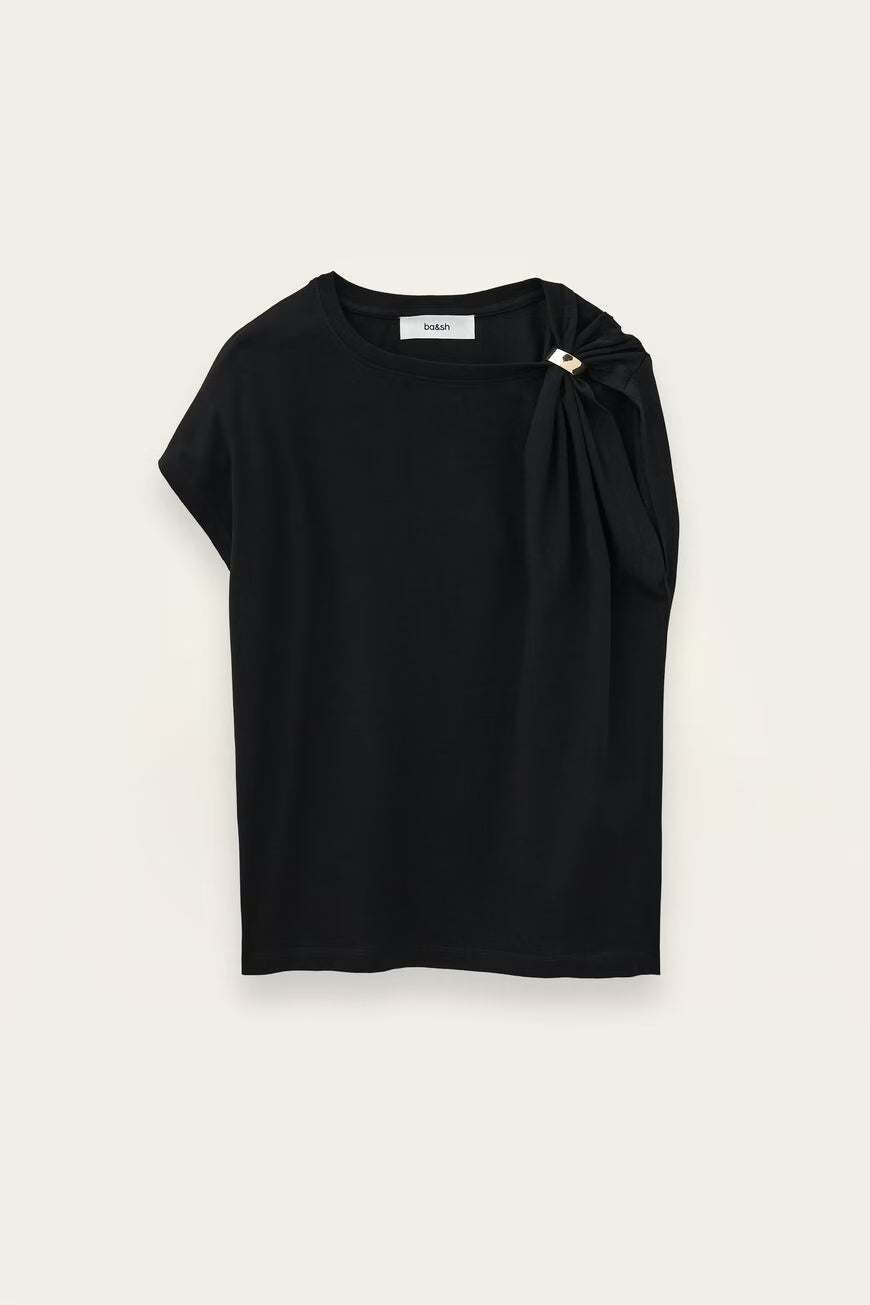 Allia Tee