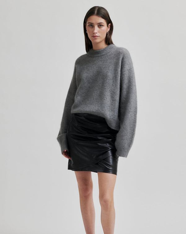 Brook Knit O-Neck Drop Shoulder