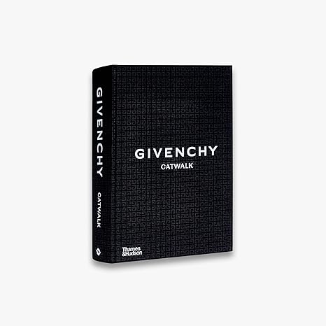 Givenchy | Catwalk