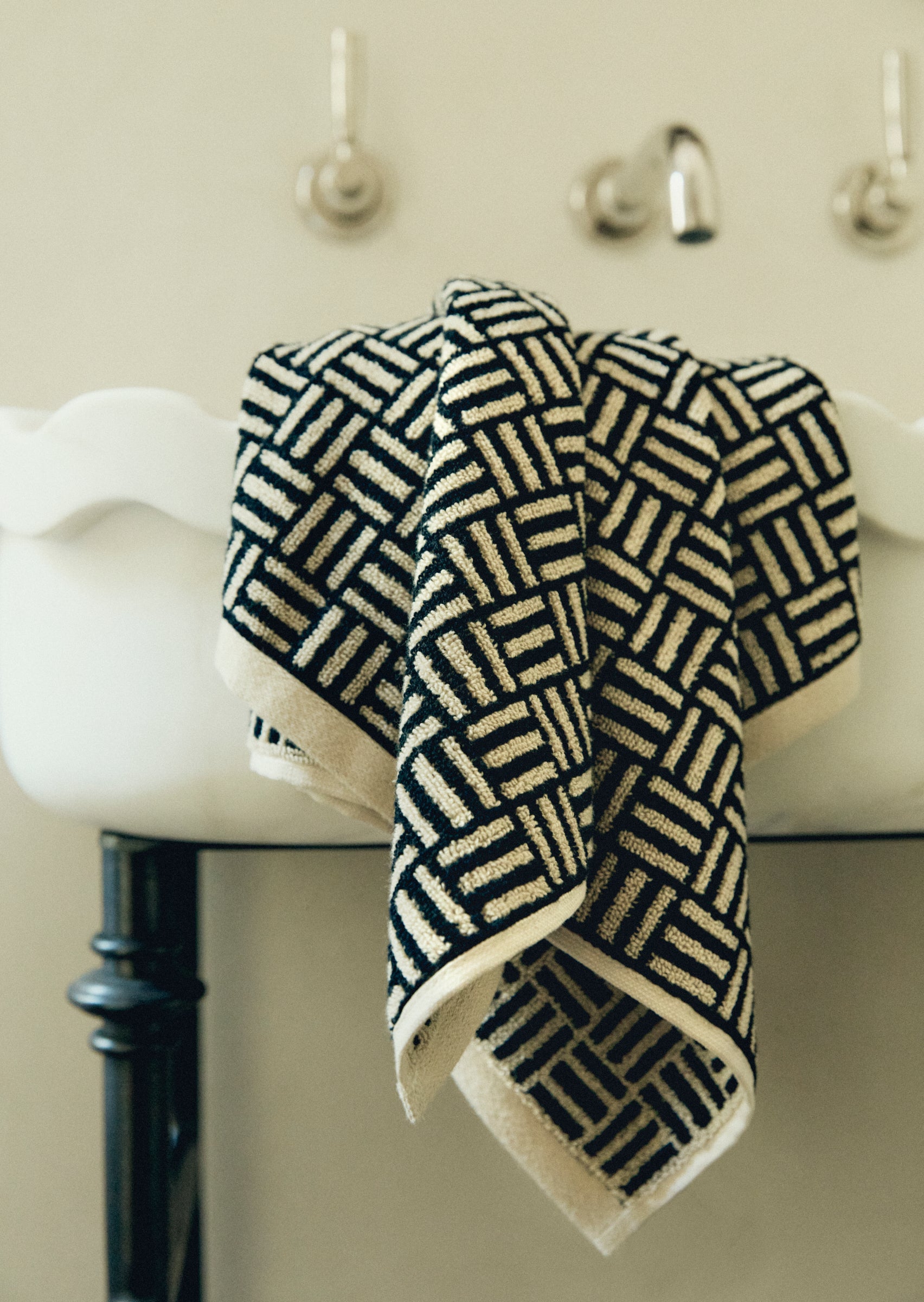 Torrens Hand Towel