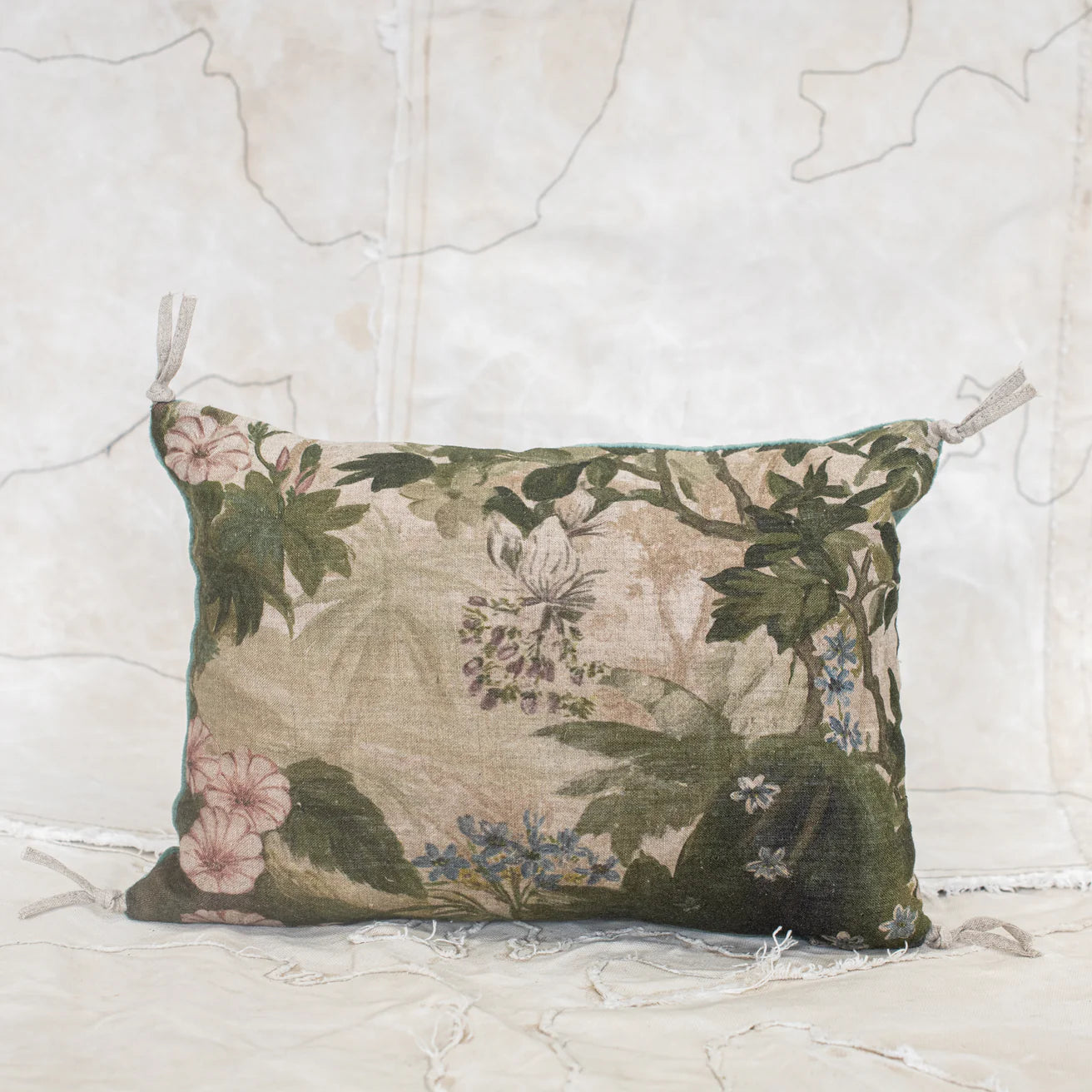 Cochin Flower Cushion | 25 x 35