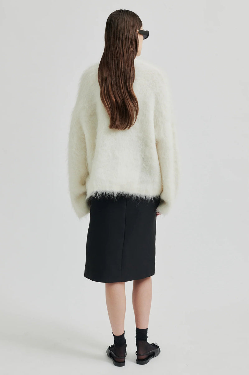 Isaky Knit