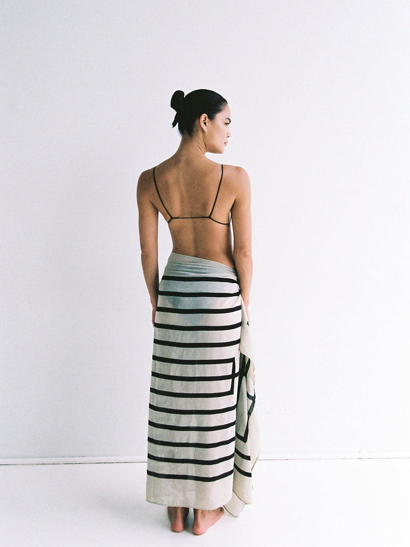 Krys Sarong