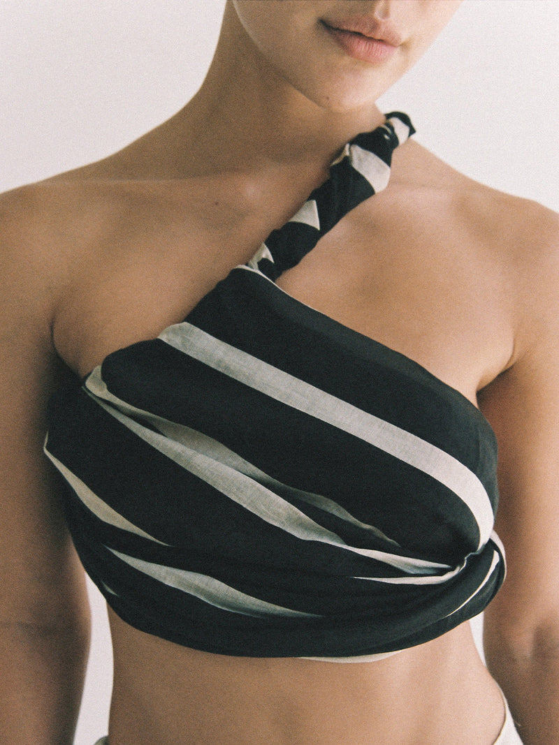 Krys Sarong
