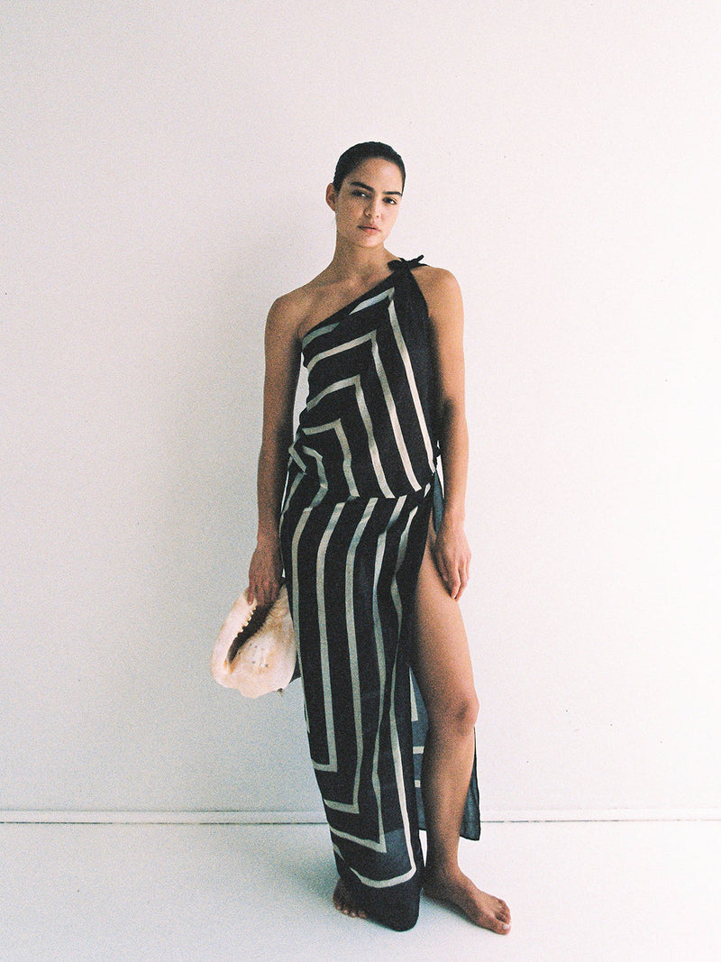 Krys Sarong