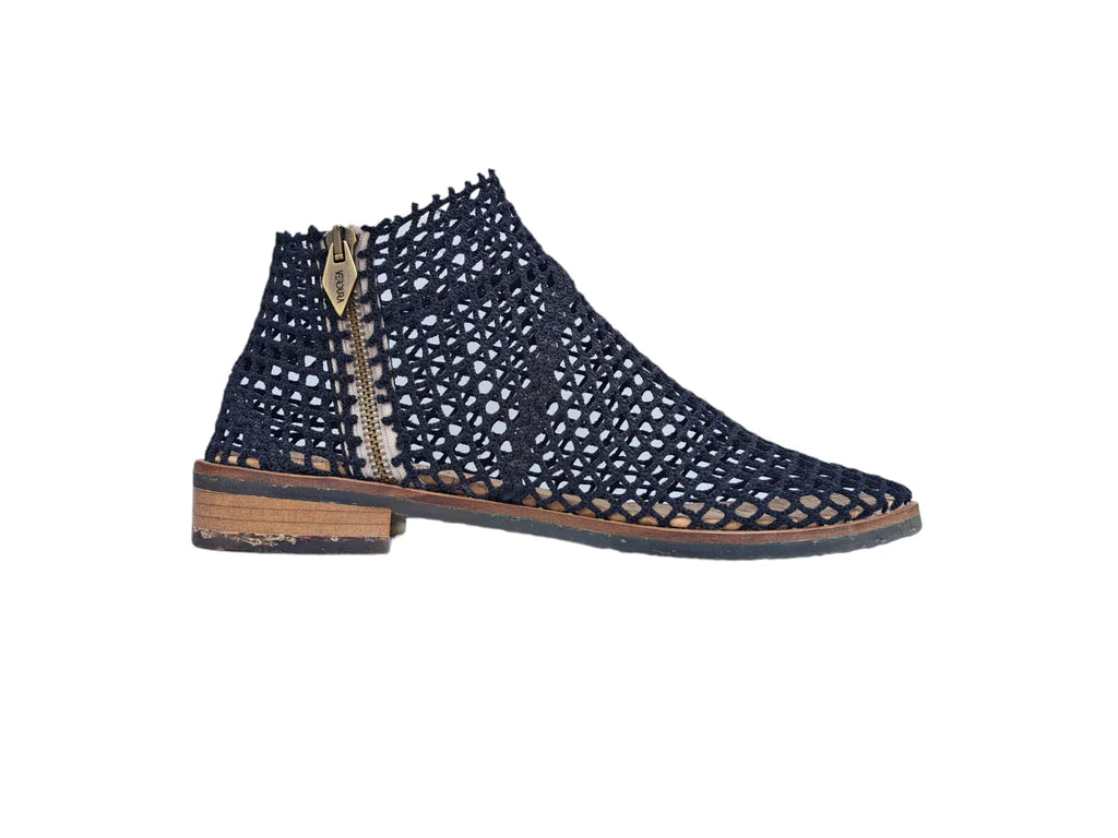 Atlantic Boot | Black – Bedouin Traders