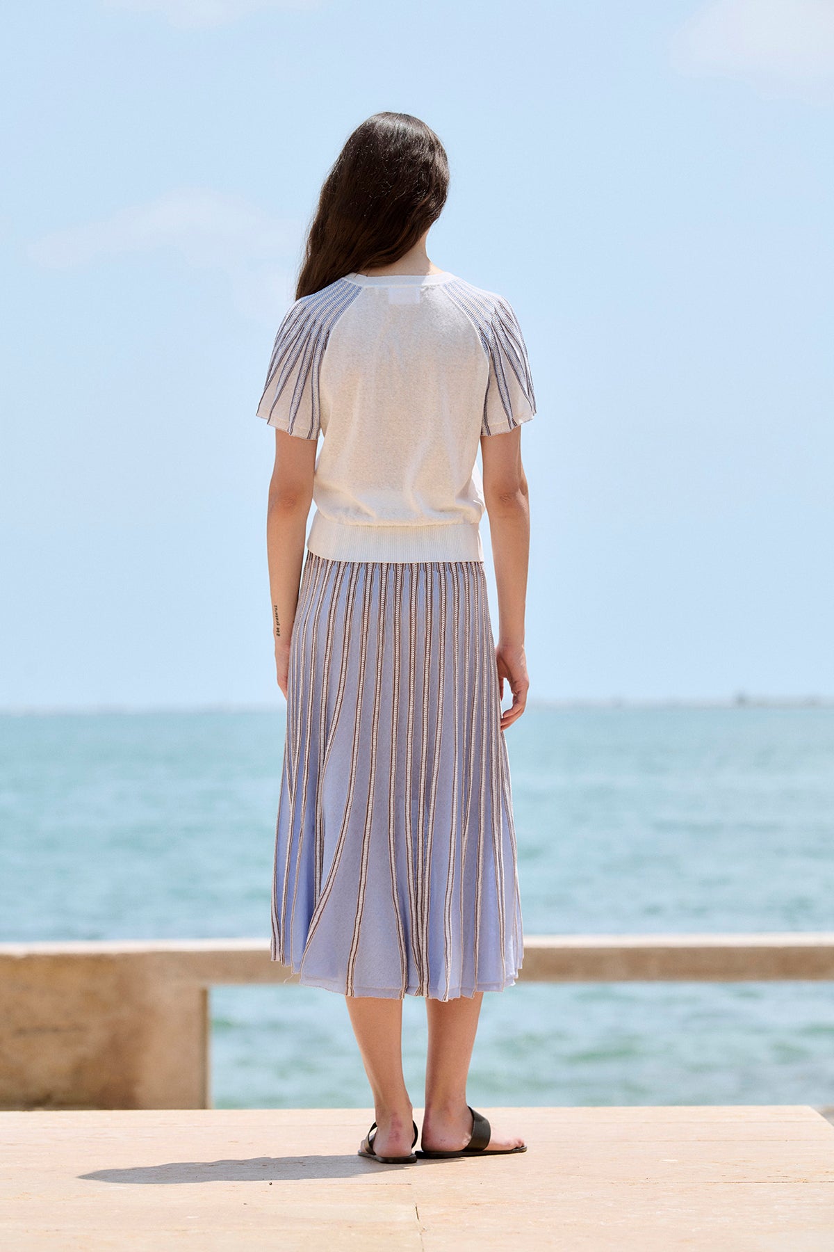Radial Sleeve Knitted Blouse