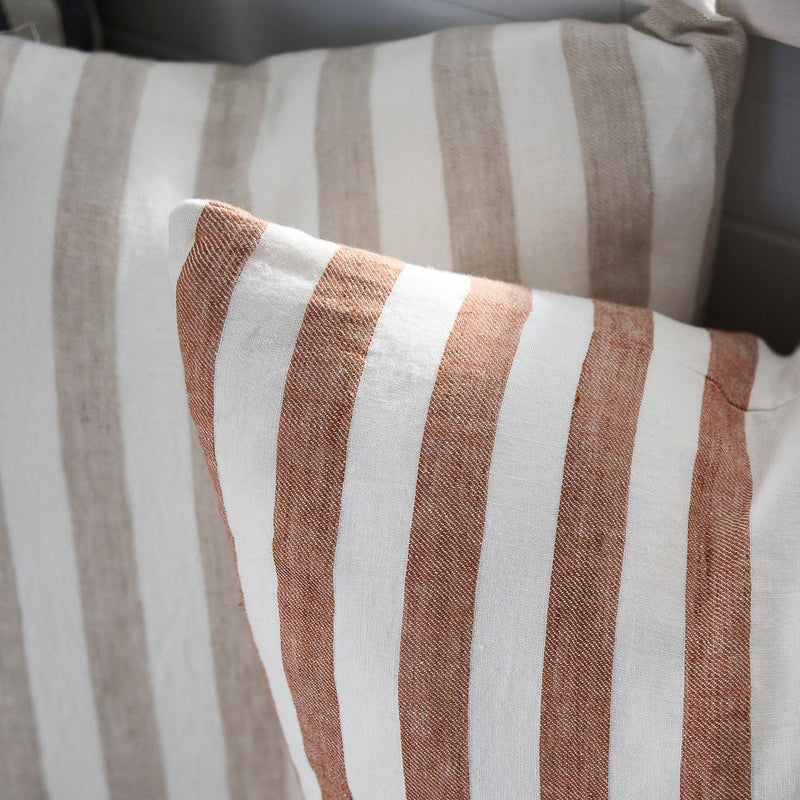 Santi Linen Cushion | White Nutmeg