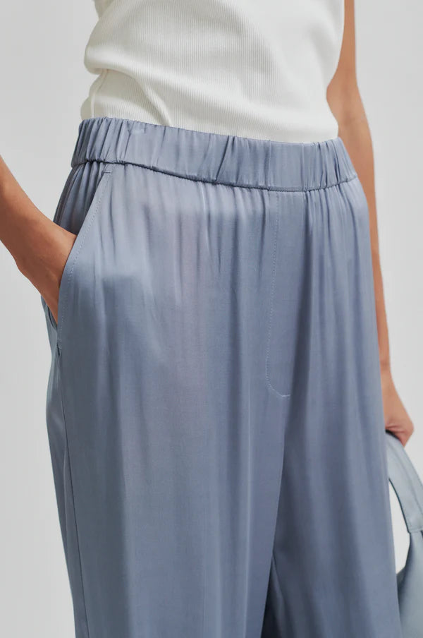 Livo Trousers