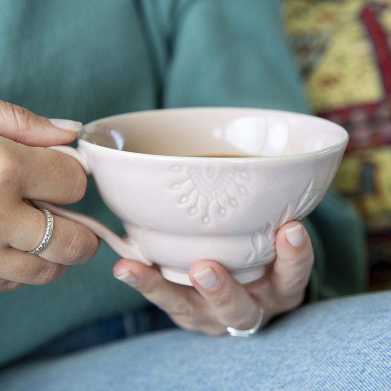 Arabesque Cup with Handle